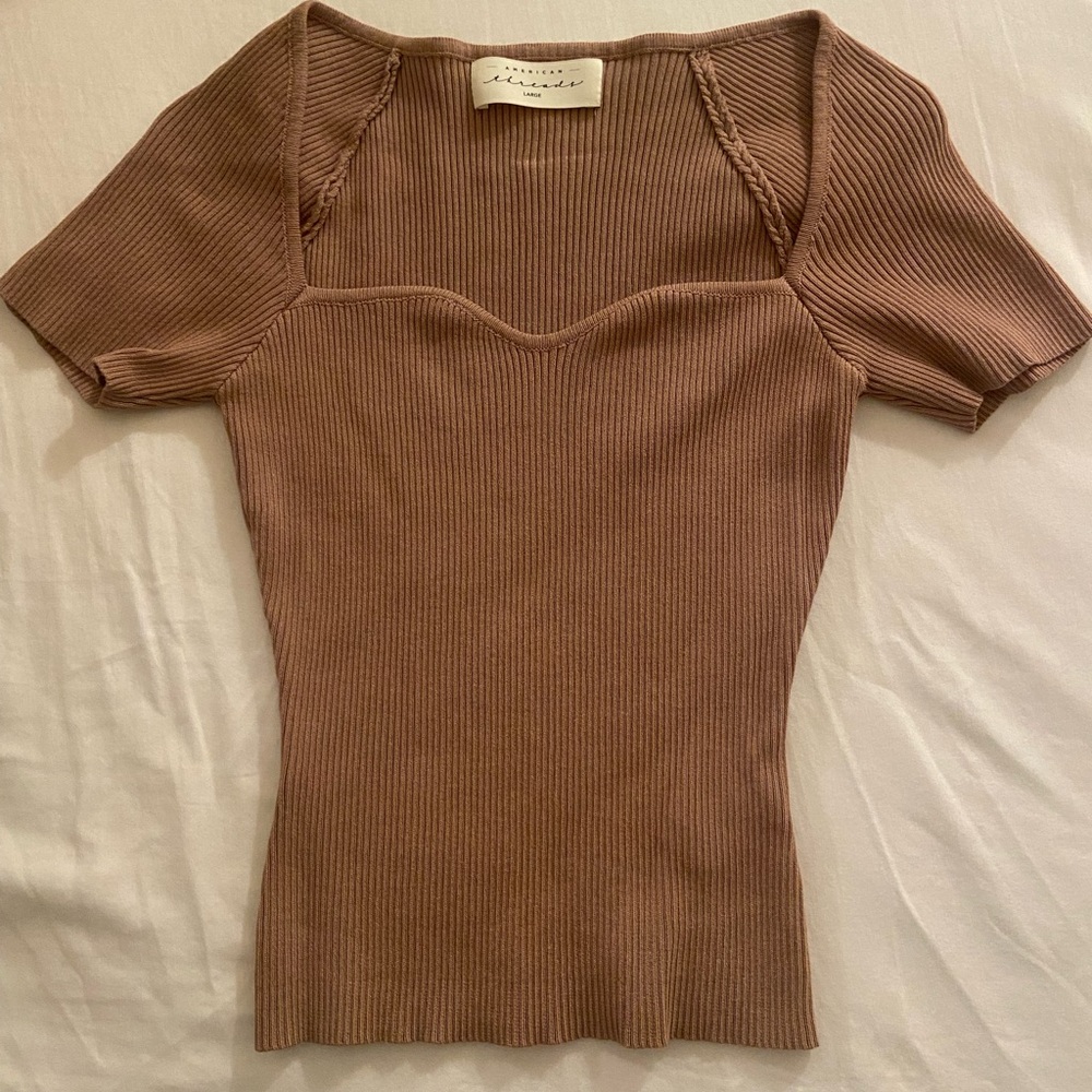 American Threads brown crop top